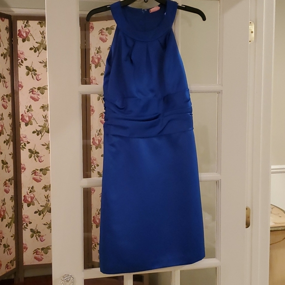 Dress - Picture 1 of 3